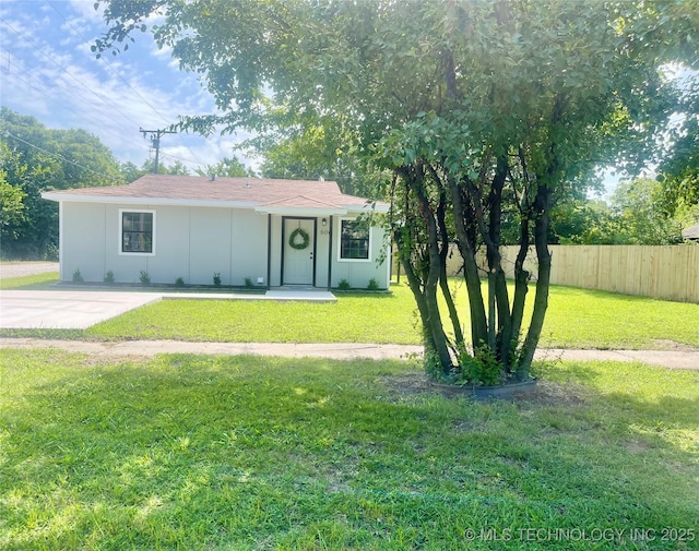 606 N Broadway Ave, Haskell, OK 74436 - photo 1