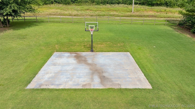 7383 S 288th E Ave, Broken Arrow, OK 74014 - view of yard featuring basketball hoop