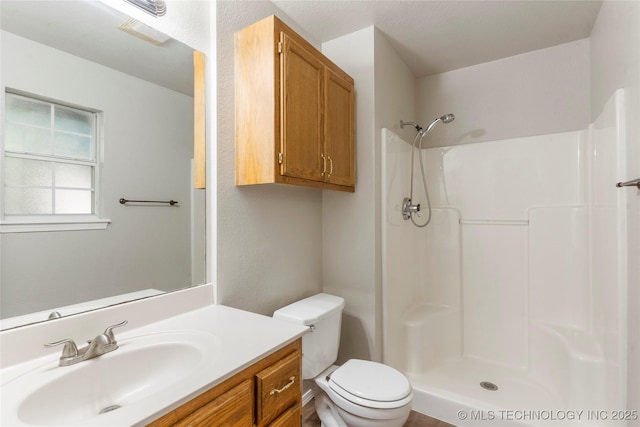 715 S Muskogee St, Sapulpa, OK 74066 - bathroom featuring vanity and a shower
