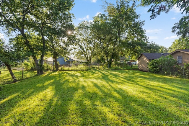 715 S Muskogee St, Sapulpa, OK 74066 - view of fenced backyard