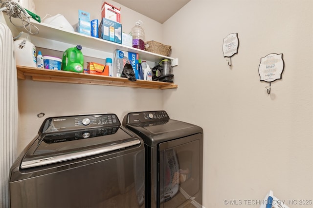 24 Faye Ave, Inola, OK 74036 - laundry area with washer and clothes dryer