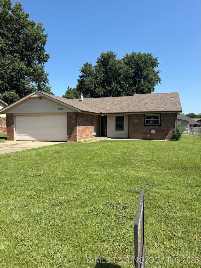 426 Burbank St, Muskogee, OK 74403 - photo 1