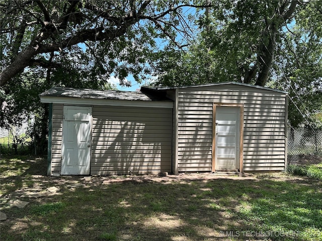 1220 Hargrove, Ardmore, OK 73401 - photo 3