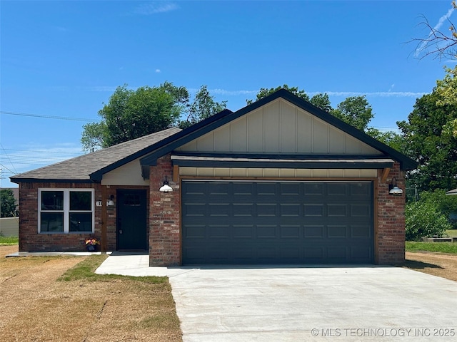 100 N Indianola St, Pryor, OK 74361 - photo 1