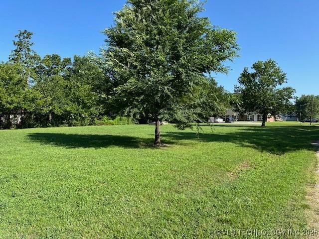 720 E 3rd St, Dewey, OK 74029 - photo 3