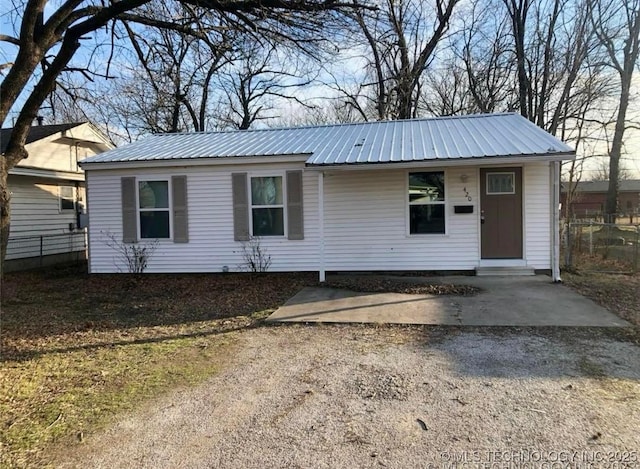 420 E Elm St, Skiatook, OK 74070 - photo 1