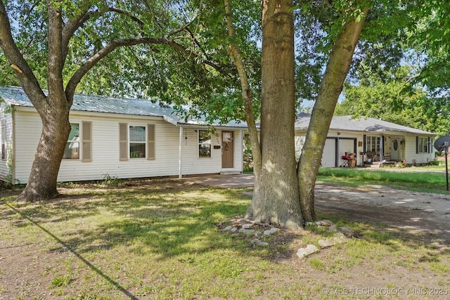 420 E Elm St, Skiatook, OK 74070 - photo 4
