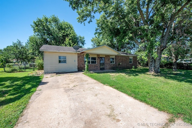 1204 W Hickory, Stilwell, OK 74960 - photo 2