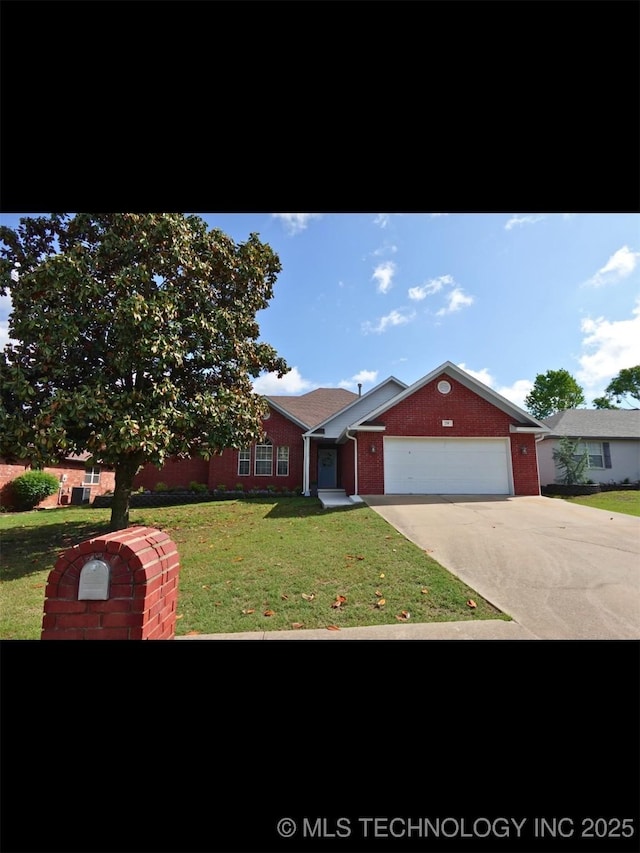 208 Greentree Dr, Tahlequah, OK 74464 - photo 1