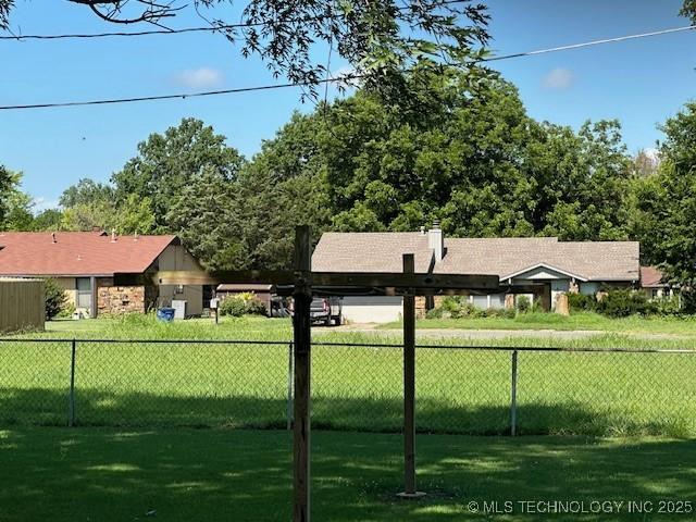 405 Parkwood Dr, Wagoner, OK 74467 - photo 27
