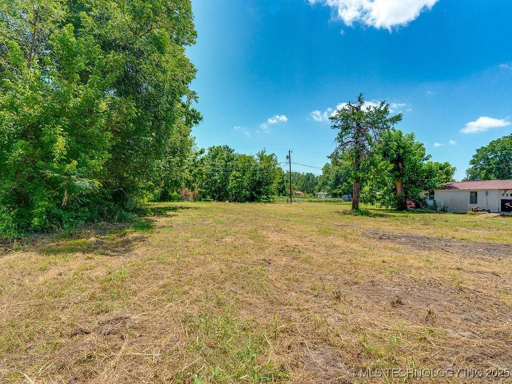 805 W 13th St, Ada, OK 74820 - photo 3