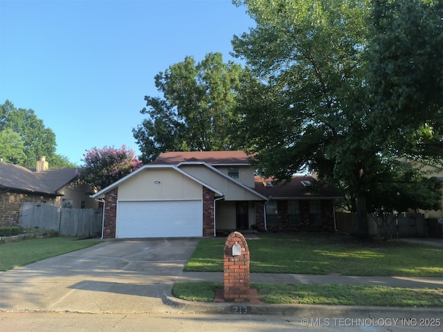 213 W Quanah St S, Broken Arrow, OK 74011 - photo 1