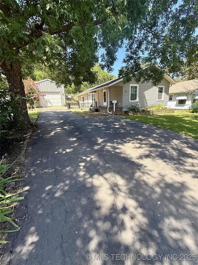 1018 W Merrick St, Henryetta, OK 74437 - photo 5