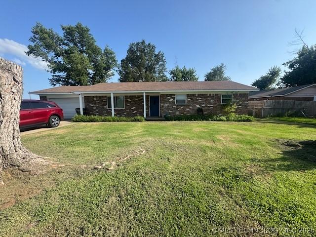 403 E Fry St, Claremore, OK 74017 - photo 1