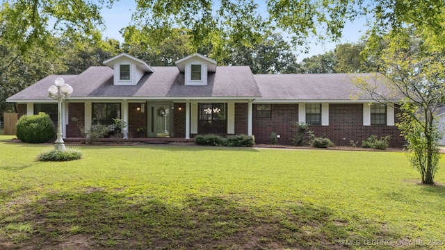 802 N Kiowa St, Chouteau, OK 74337 - photo 1