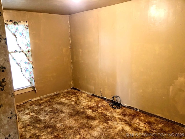 1129 E Maple St, Cushing, OK 74023 - photo 9