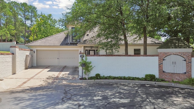 4829 S Zunis Ave, Tulsa, OK 74105 - photo 2