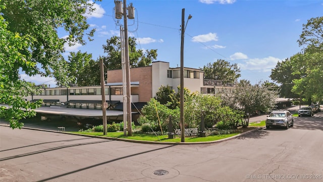 611 W 15th St Unit E3, Tulsa, OK 74127 - photo 1