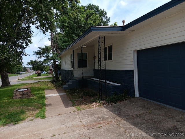 5820 E 23rd St, Tulsa, OK 74114 - photo 1
