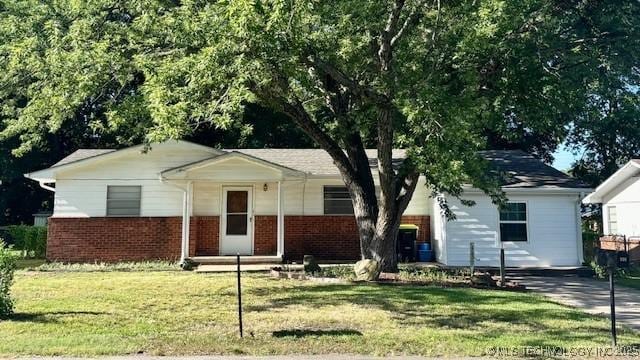 909 Williams, Ada, OK 74820 - photo 1