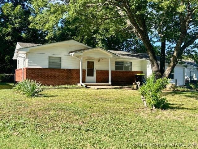 909 Williams, Ada, OK 74820 - photo 2