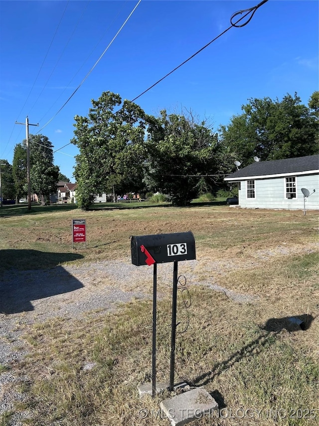 103 N Ross St, Adair, OK 74330 - photo 2