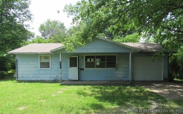 915 N Downing Ave, Dewey, OK 74029 - photo 1