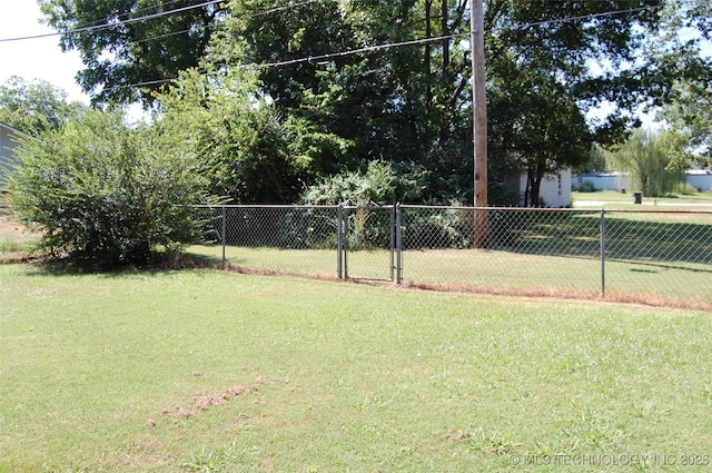 1307 W Gentry St, Henryetta, OK 74437 - photo 8