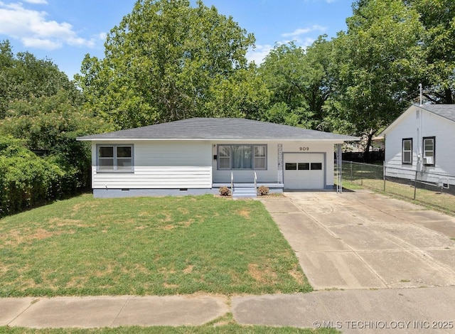 909 SE D St, Ardmore, OK 73401 - photo 1