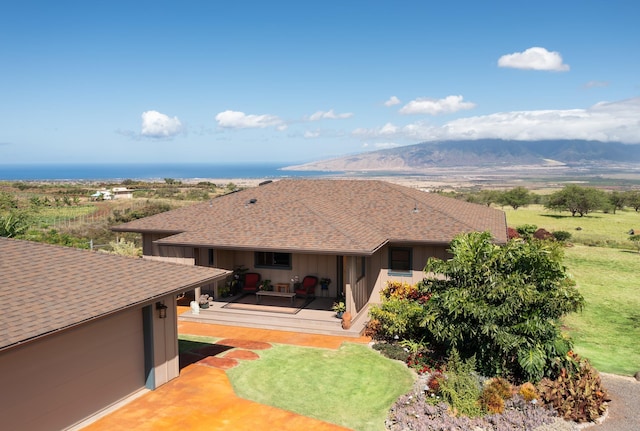 bird's eye view with a mountain view