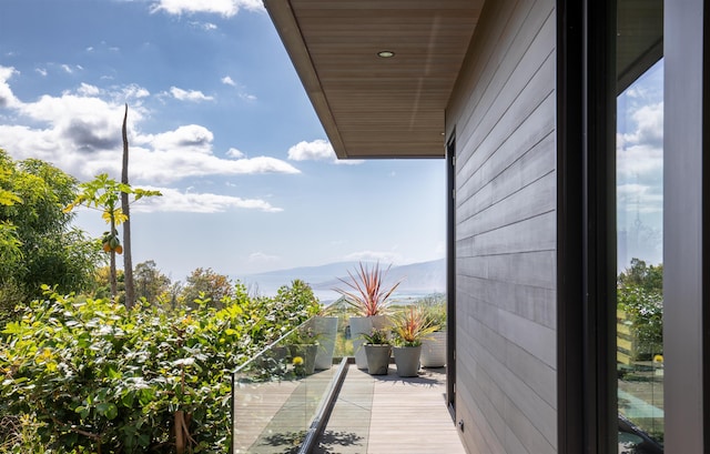 balcony featuring a mountain view