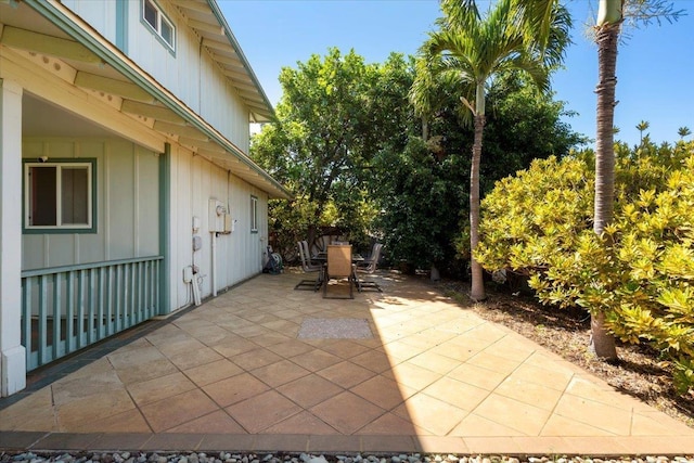 view of patio with outdoor dining space