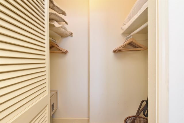 110 Kaanapali Shores Pl Unit 817, Lahaina, HI 96761 - view of spacious closet