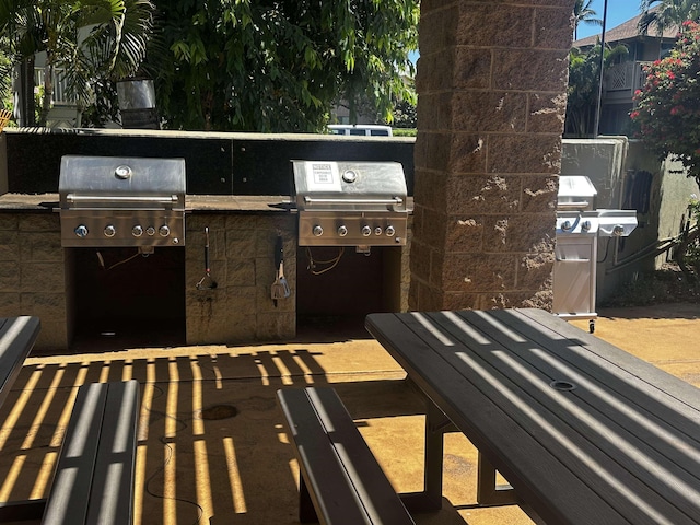 715 S Kihei Rd Unit D143, Kihei, HI 96753 - view of patio / terrace with area for grilling