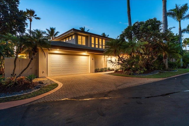 view of front facade featuring a garage