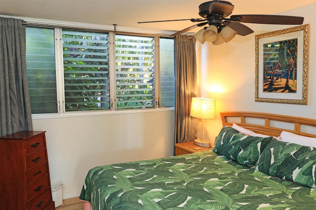 bedroom featuring ceiling fan