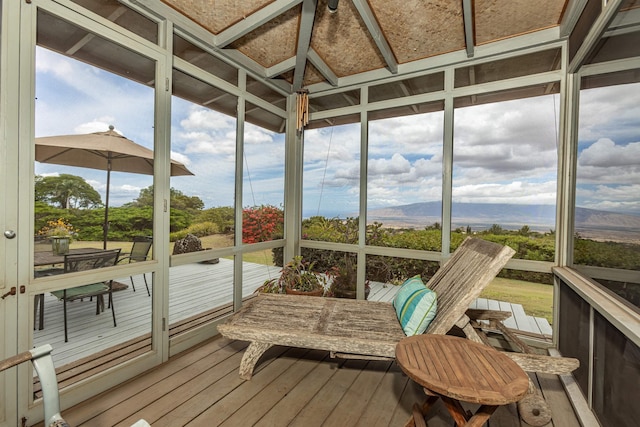 1195 Omaopio Rd Unit A, Kula, HI 96790 - sunroom featuring a mountain view