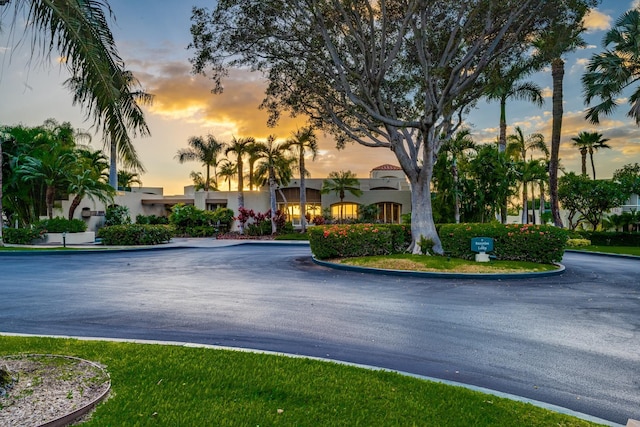 3200 Wailea Alanui Dr Unit 1505, Kihei, HI 96753 - view of asphalt street featuring curbs