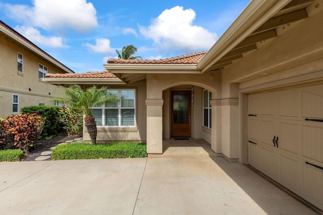 2563 Umeke Cir Unit 64, Kihei, HI 96753 - property entrance featuring stucco siding and a tiled roof