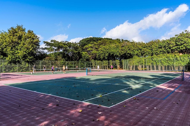 50 Kepuhi Pl Unit 128, Maunaloa, HI 96770 - view of tennis court with fence