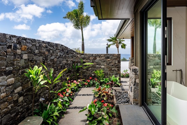 210 Naio Pl, Lahaina, HI 96761 - view of patio / terrace