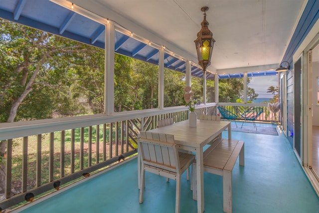 568 Hana Hwy Unit B, Paia, HI 96779 - view of sunroom / solarium
