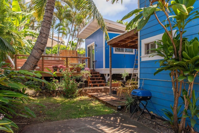 568 Hana Hwy Unit B, Paia, HI 96779 - view of yard with stairway and fence