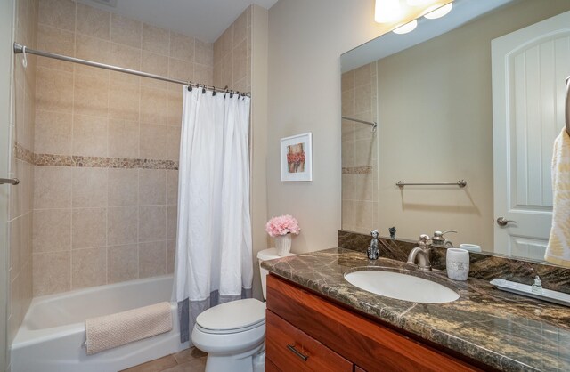 1387 Hihimanu St Unit 16, Kihei, HI 96753 - full bathroom featuring vanity, shower / bathtub combination with curtain, and toilet