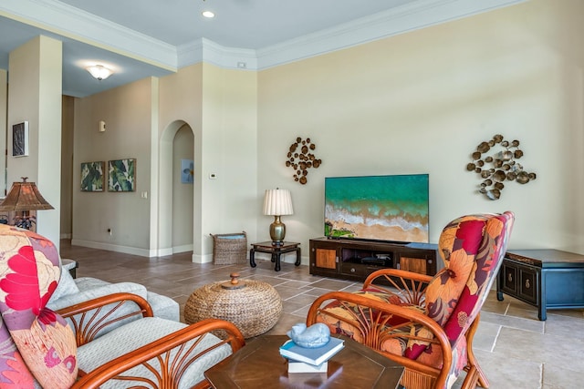1387 Hihimanu St Unit 16, Kihei, HI 96753 - living room featuring ornamental molding