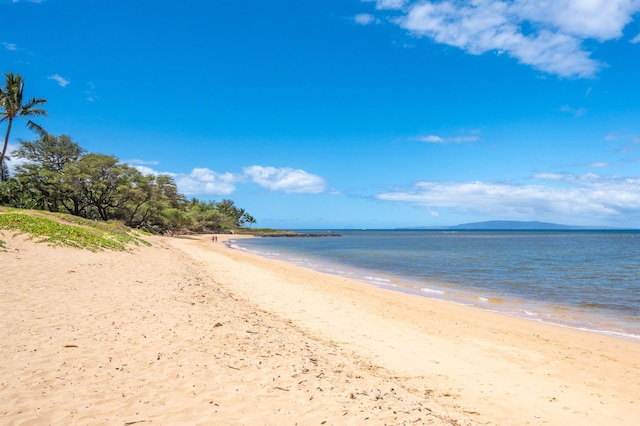 1299 Uluniu Rd Unit 106C, Kihei, HI 96753 - water view with nearby beach