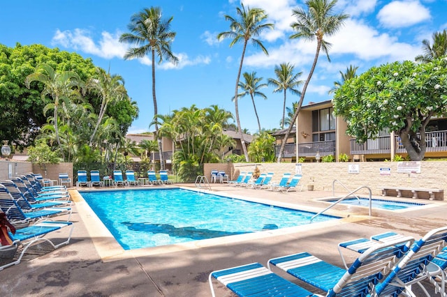 1299 Uluniu Rd Unit 106C, Kihei, HI 96753 - community pool featuring a hot tub and a patio