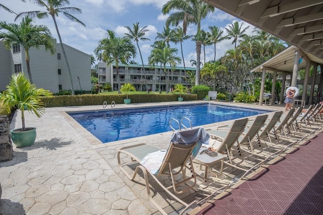 7146 Kamehameha V Hwy Unit C107, Kaunakakai, HI 96748 - community pool with a patio area