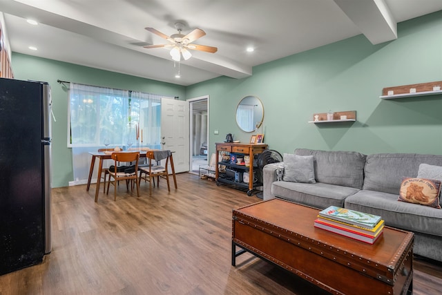 473 Kalalau Pl, Kihei, HI 96753 - living area featuring ceiling fan, wood finished floors, and recessed lighting