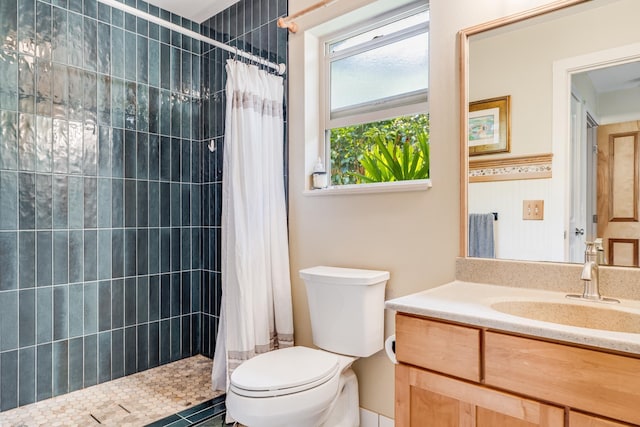 19 Hoku Pl, Paia, HI 96779 - bathroom with toilet, vanity, and tiled shower
